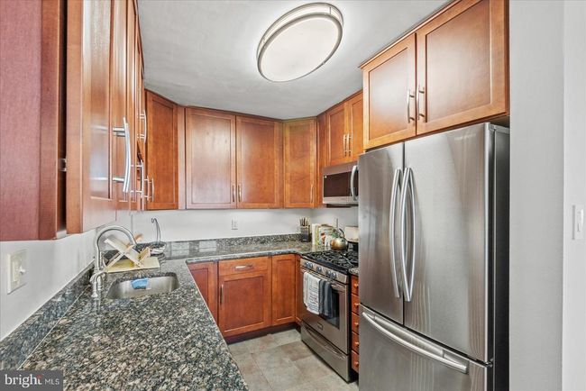 APT-410 - 1830 Columbia Pike, Condo with 2 bedrooms, 1 bathrooms and null parking in ARLINGTON VA | Image 30