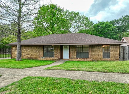 306 Larry Dr, Duncanville, TX, 75137-4022 | Card Image