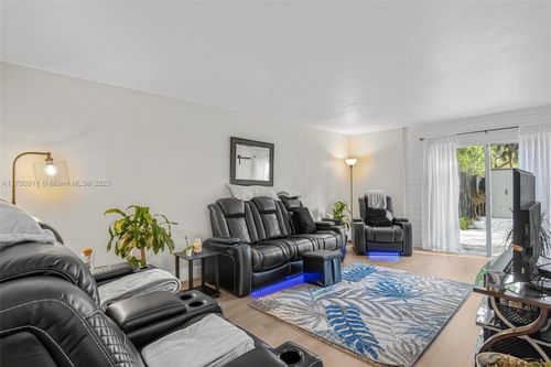 9548-9548 Sw 140th Ct, Miami, FL, 33186-1282 | Card Image