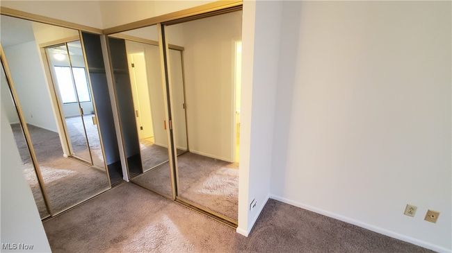 UNIT-203 - 22968 Maple Ridge Rd, Condo with 2 bedrooms, 2 bathrooms and null parking in North Olmsted OH | Image 12