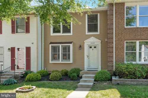 2038 Brooks Square Pl, FALLS CHURCH, VA, 22043-1756 | Card Image