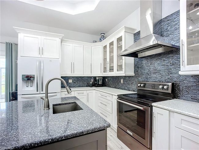 7684 County Rd 78, House other with 5 bedrooms, 6 bathrooms and 5 parking in FORT DENAUD FL | Image 7
