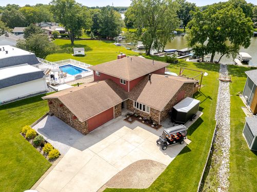 1813 Forest Ln, Crown Point, IN, 46307 | Card Image