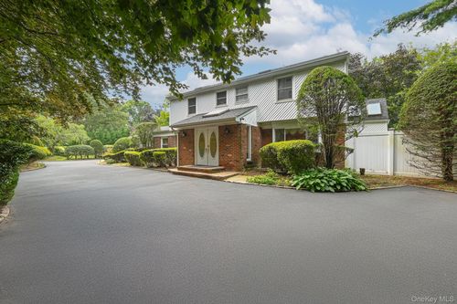 23 Pettit Dr, Dix Hills, NY, 11746-5921 | Card Image