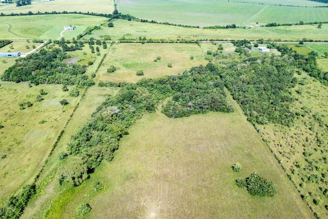 000 N Fm 1724 Rd, Home with 0 bedrooms, 0 bathrooms and null parking in Hankamer TX | Image 26