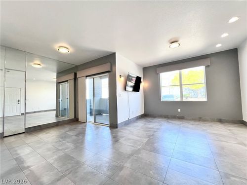 1074-6955 N Durango Dr, Las Vegas, NV, 89149-4411 | Card Image