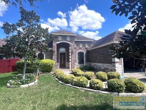 2102 Stonegate Dr, Harlingen, TX, 78552-2686 | Card Image