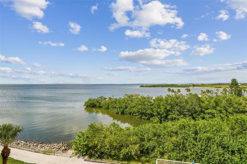9-314-5000 Culbreath Key Way, TAMPA, FL, 33611-3051 | Card Image