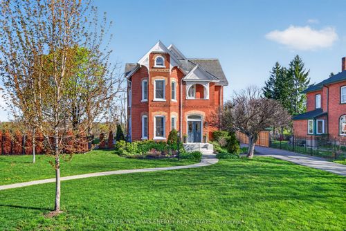 4 Pine Street, Belleville, ON, K8N2L8 | Card Image
