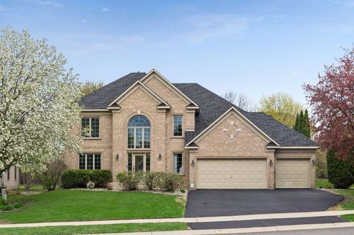 607 Carver Bluffs Pkwy, Carver, MN, 55315-9516 | Card Image