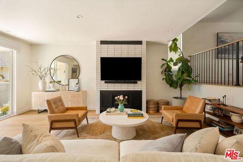 j-4707 La Villa Marina, Marina del Rey, CA, 90292-7019 | Card Image