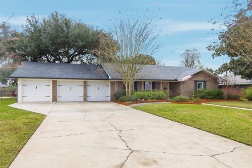 1407 Jefferson Dr, Lake Charles, LA, 70605-5541 | Card Image