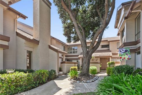 1207 Touchstone Ln, Santa Maria, CA, 93454-4737 | Card Image