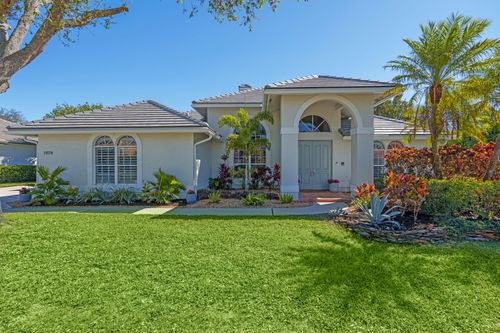 1974 S Club Dr, Wellington, FL, 33414-9090 | Card Image