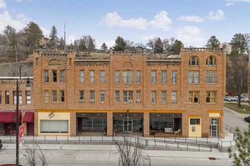 603 N River St, hot springs, SD, 57747-1411 | Card Image