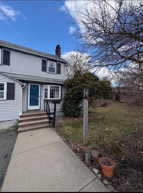1 Gwinnett St, Boston, MA, 02136-1830 | Card Image