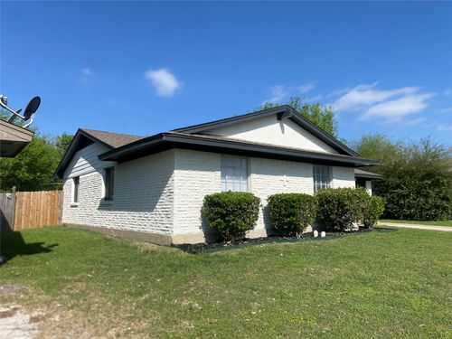 6327 Hidden Trail Dr, Dallas, TX, 75241-5925 | Card Image