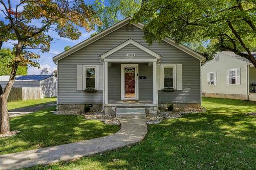 1304 E 13th Ave, Bowling Green, KY, 42104-3120 | Card Image