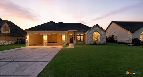 301 Live Oak St, Gonzales, TX, 78629-2703 | Card Image