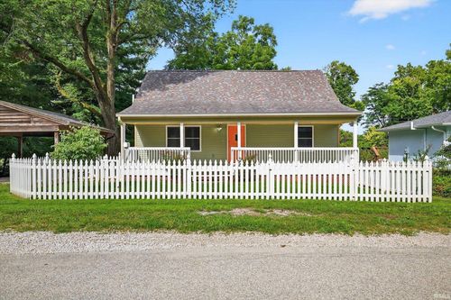 1210 S Park Ave, Bloomington, IN, 47401-6008 | Card Image