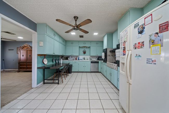 3800 Mcchristian St, House other with 3 bedrooms, 2 bathrooms and 4 parking in Big Spring TX | Image 10