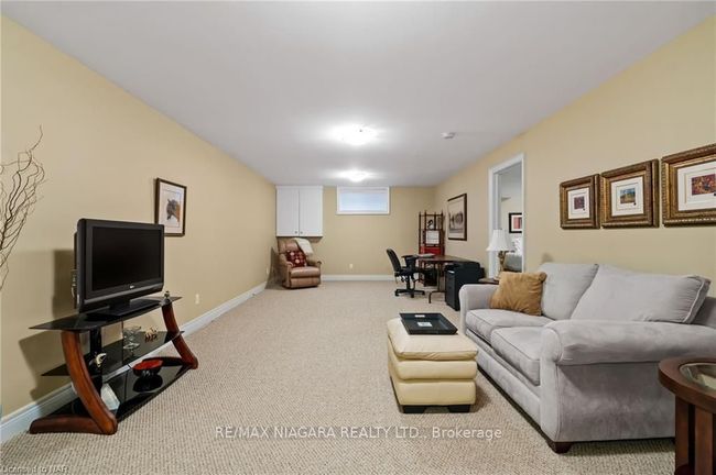 8 Woodbine Ave, House other with 3 bedrooms, 2 bathrooms and 2 parking in Saint Catharines ON | Image 19