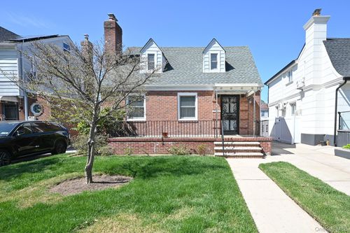 75-64 180th Street, New York, NY, 11366 | Card Image