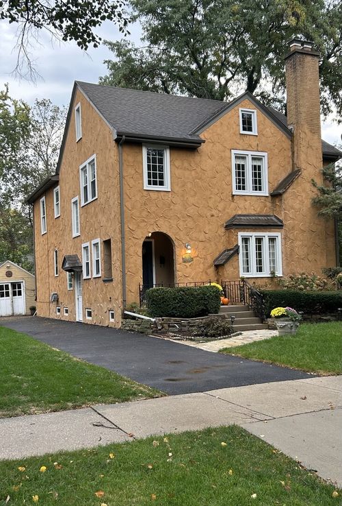 425 N Catherine Ave, La Grange Park, IL, 60526-2006 | Card Image