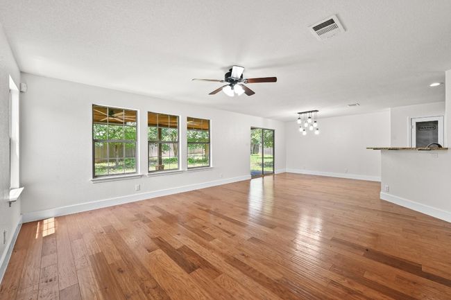 131 Olson Cv, House other with 4 bedrooms, 3 bathrooms and 4 parking in Kyle TX | Image 7