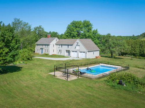 693 Middle Road, Woolwich, ME, 04579 | Card Image