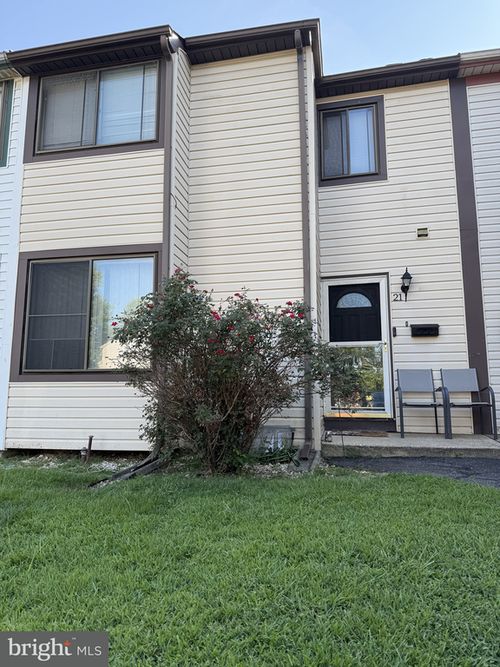 21 Coachlight Ct, NEW CASTLE, DE, 19720-3907 | Card Image