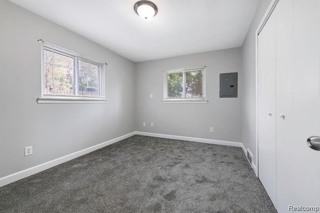 25536 Powers Ave, House other with 3 bedrooms, 1 bathrooms and null parking in Dearborn Heights MI | Image 8