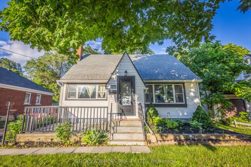 6088 Dorchester Rd, Niagara Falls, ON, L2G5T2 | Card Image