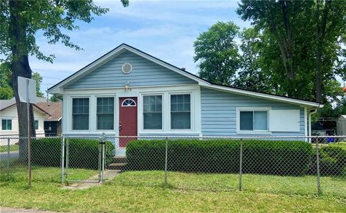 376 Oakwood Ave, Crystal Beach, ON, L0S1B0 | Card Image