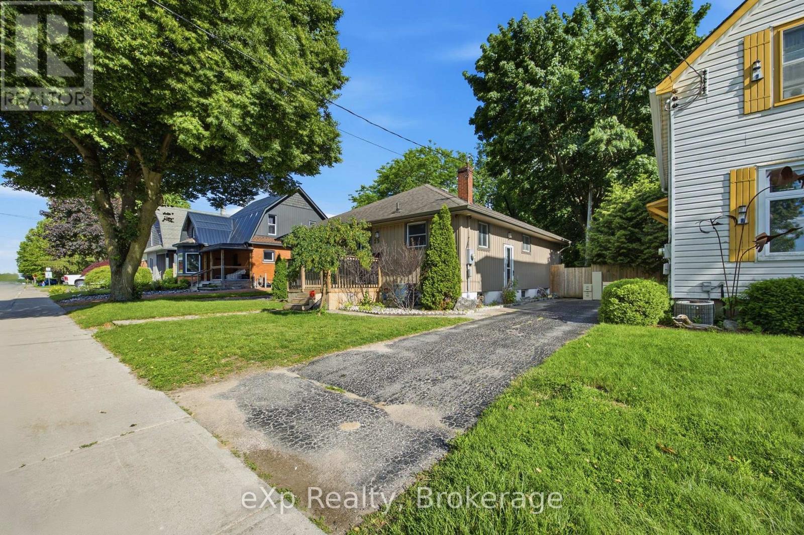 Residential in Tillsonburg 4