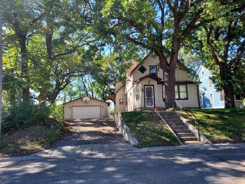 703 N 1st St, Montevideo, MN, 56265-1311 | Card Image