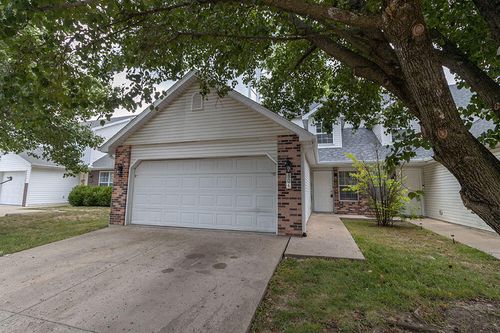 304 Nikki Way, COLUMBIA, MO, 65203-7001 | Card Image