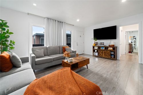 z203-23300 Marigold Ave, Torrance, CA, 90502 | Card Image