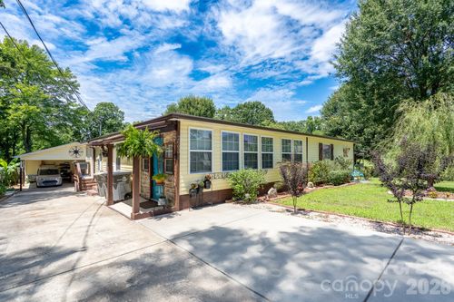 2003 Plaza Ave, Kannapolis, NC, 28081-2362 | Card Image