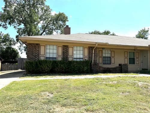 2320 Chestnut Way, Bedford, TX, 76022-7758 | Card Image