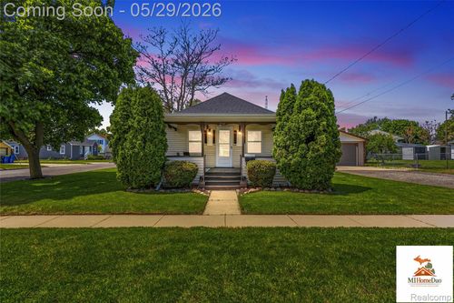 214 S Mcdonnell St, Corunna, MI, 48817-1750 | Card Image