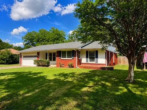 1736 Tiverton St, Ardmore, OK, 73401-1768 | Card Image