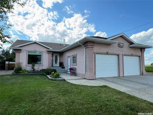 1215 21st St, Humboldt, SK, S0K2A0 | Card Image