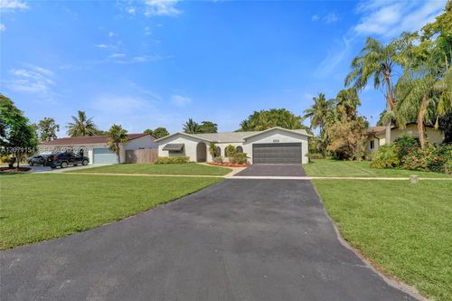 5321 Sw 90th Ave, Cooper City, FL, 33328-5112 | Card Image