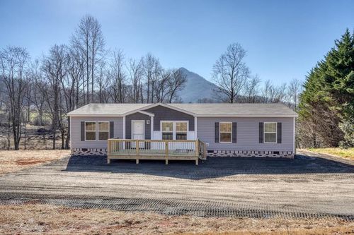 2045 Upper Bell Creek Rd, Hiawassee, GA, 30546-1973 | Card Image