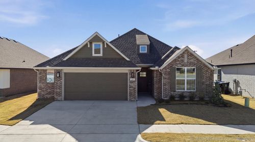 2431 W Madison St, Broken Arrow, OK, 74012-1496 | Card Image