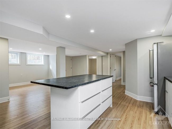 B - 933 Alpine Ave, House other with 2 bedrooms, 1 bathrooms and 2 parking in Ottawa ON | Image 8