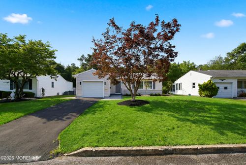 1023 E Edgebrook Dr, Toms River, NJ, 08757 | Card Image