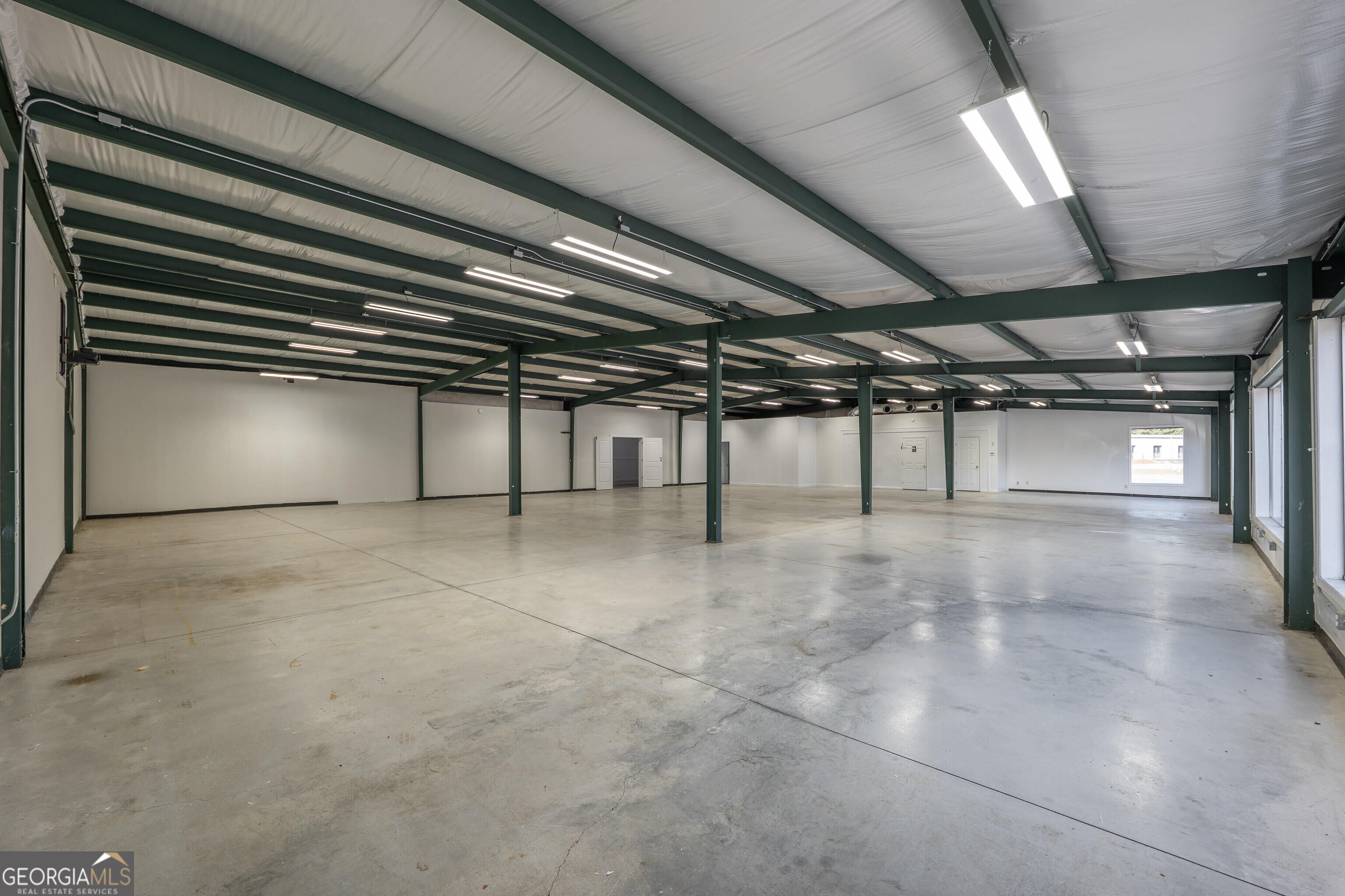 Commercial Sale in Calhoun 4