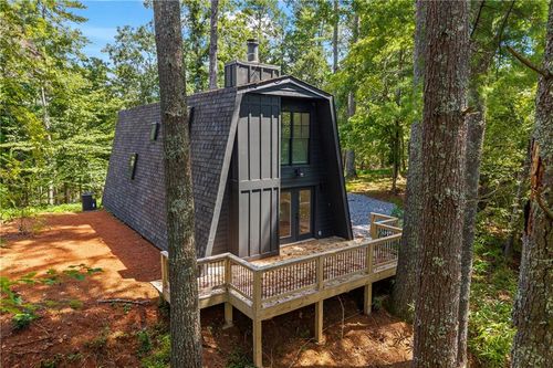 1243 Hooper Rd, CLEVELAND, GA, 30528-3751 | Card Image